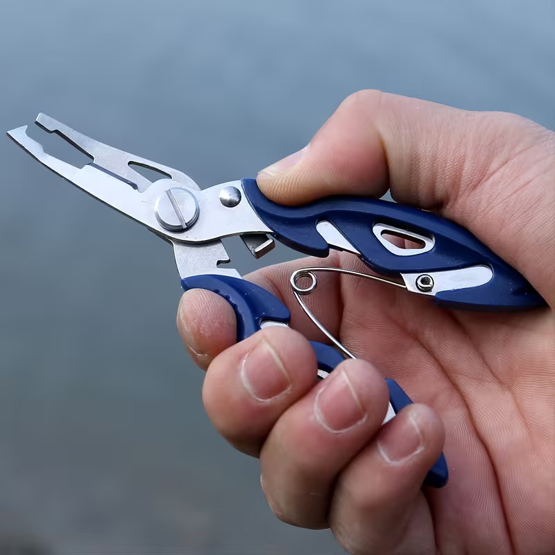Wielofunkcyjne szczypce wędkar – Fishing Line Cutter recenzja i cena